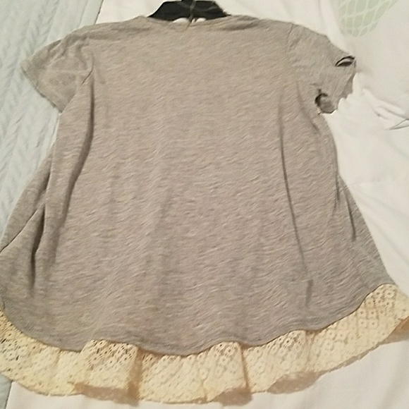 Shirt - Picture 3 of 4